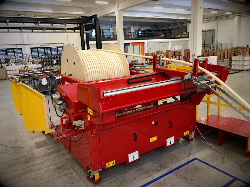 One of the many added values of thermoplastic hoses is the possibility to manufacture long and continuous lengths, thanks their unique manufacturing process that does not require the use of mandrels.